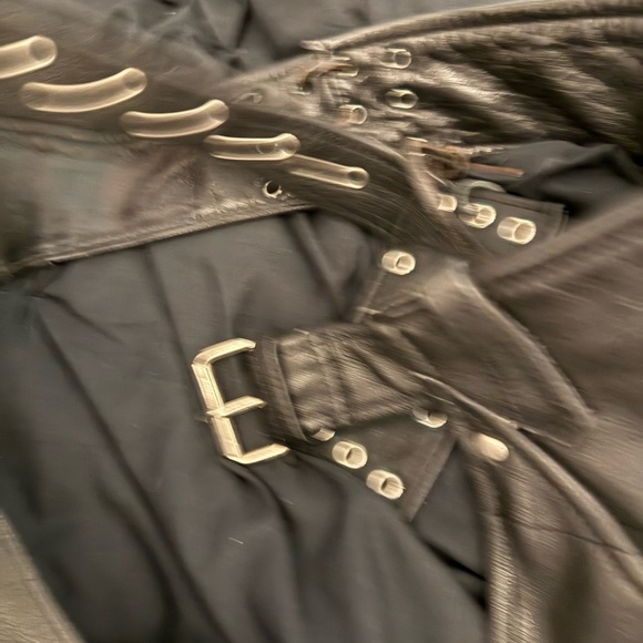 Leather gallery- chaps size medium - Picture 4 of 8